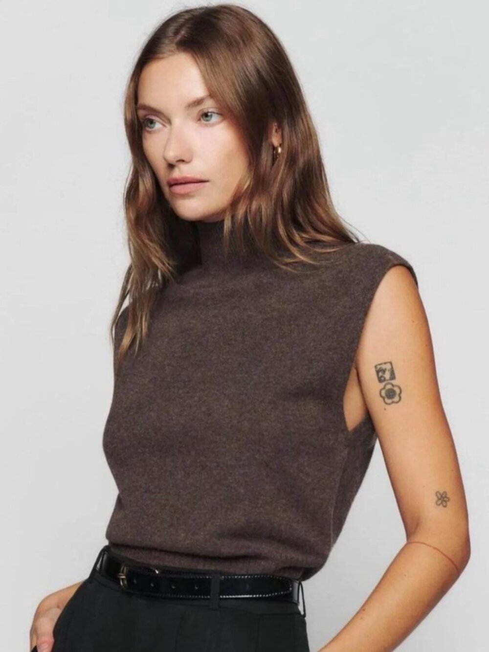 Reformation Arco Cashmere Sleeveless Turtleneck Sweater Size S